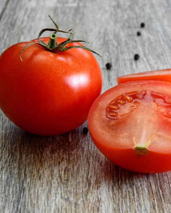 Bella Tomato (KG)