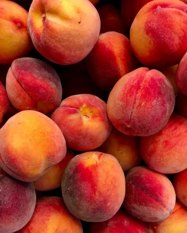 Imported Peach (Per piece)
