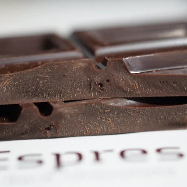 Latitude Craft Chocolate - Vanilla Sesame 72% Cocoa (70g)